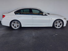 Load image into Gallery viewer, 320i M-SPORT (F30) - H804)
