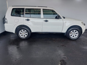 PAJERO 3.2 DI-DC GLX A/T - H727