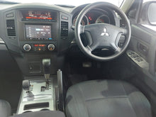 Load image into Gallery viewer, PAJERO 3.2 DI-DC GLX A/T - H727
