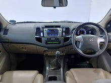 Load image into Gallery viewer, FORTUNER 3.0D-4D R/B - H496
